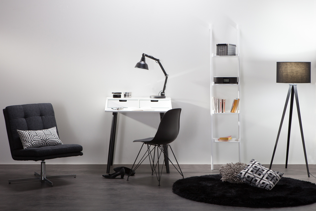 Bureau design blanc et noir 2 tiroirs LARGO - Miliboo