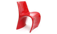 Chaise design rouge OWIE