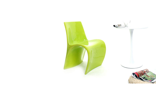 Chaise design verte OWIE