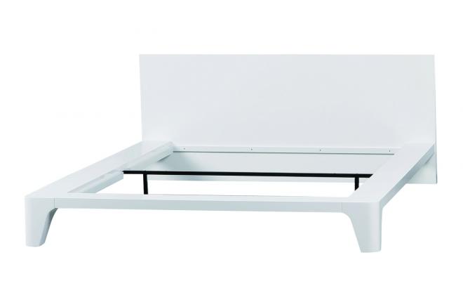 Lit blanc laqu&eacute; moderne 140 cm L&eacute;a