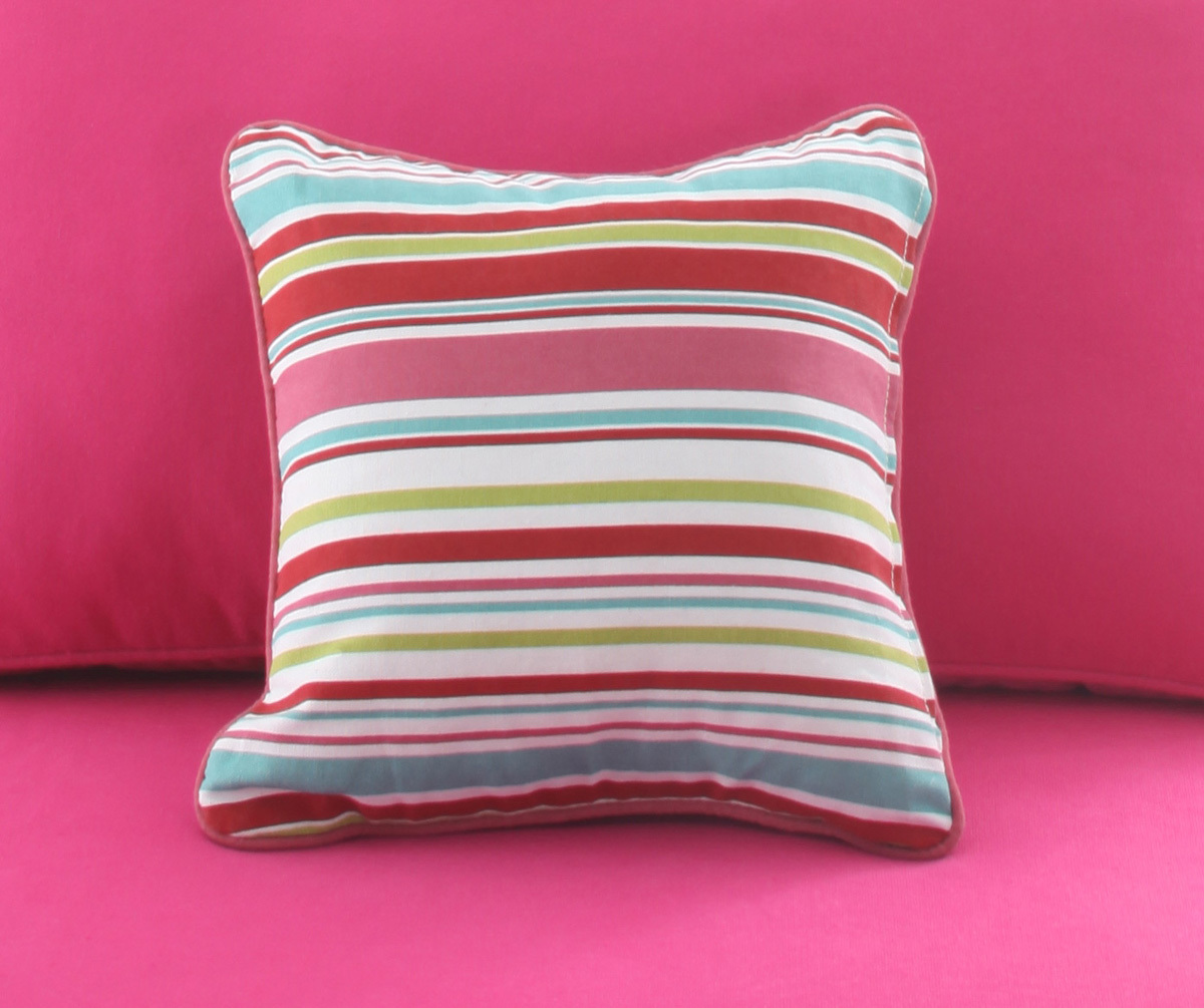 Petit coussin 40x40 coton ray&eacute; anis et rose