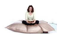 Pouf g&eacute;ant design matelass&eacute; or BIG MILIBAG TREND 