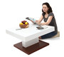Table basse design laqu&eacute;e blanc et bois plateau ouvrant FUTURA