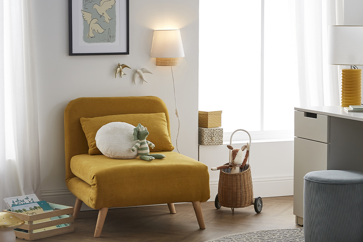 Applique murale design en coton vert sauge et rabane naturelle H25 cm JUME