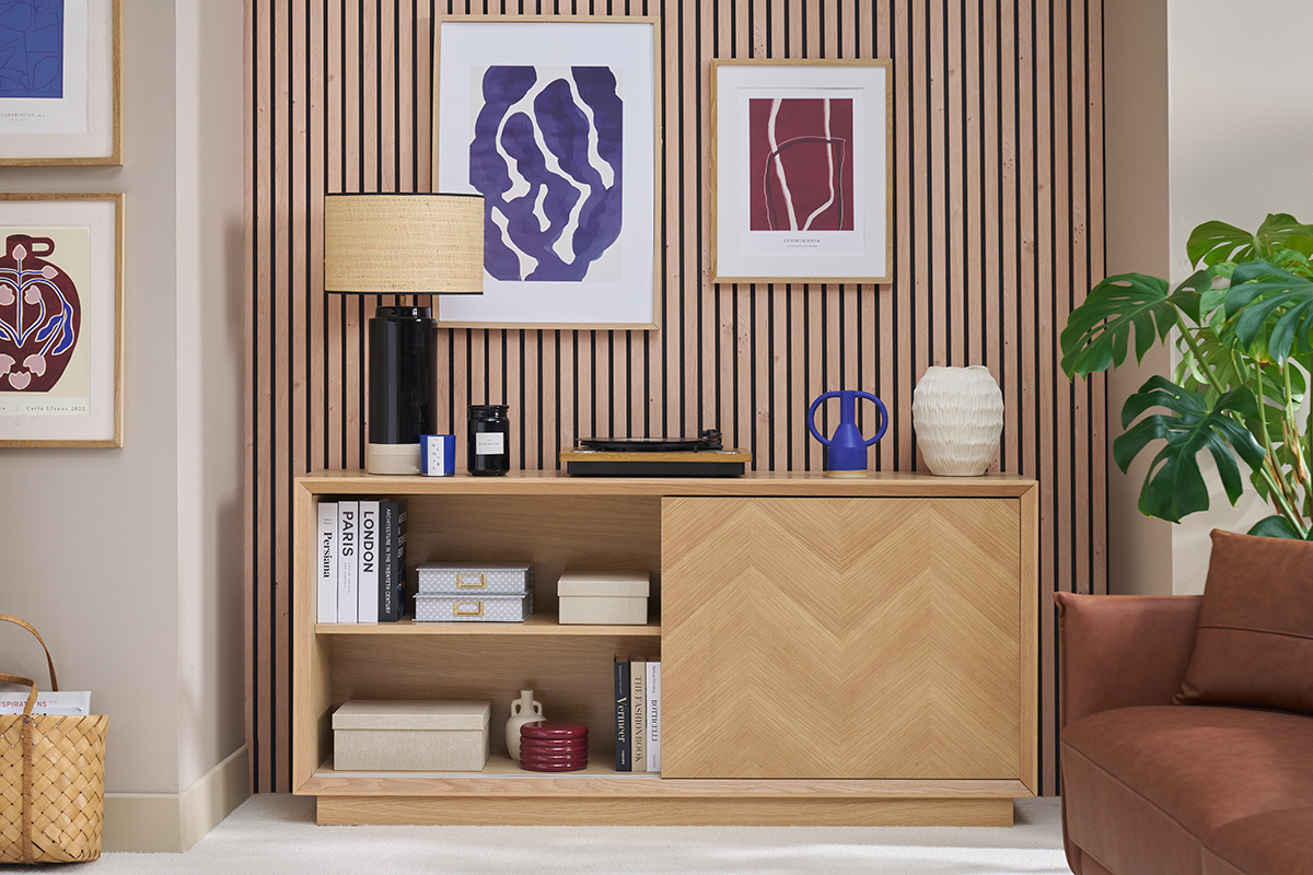 Buffet bas avec portes coulissantes en bois clair chne L160 cm ARROW