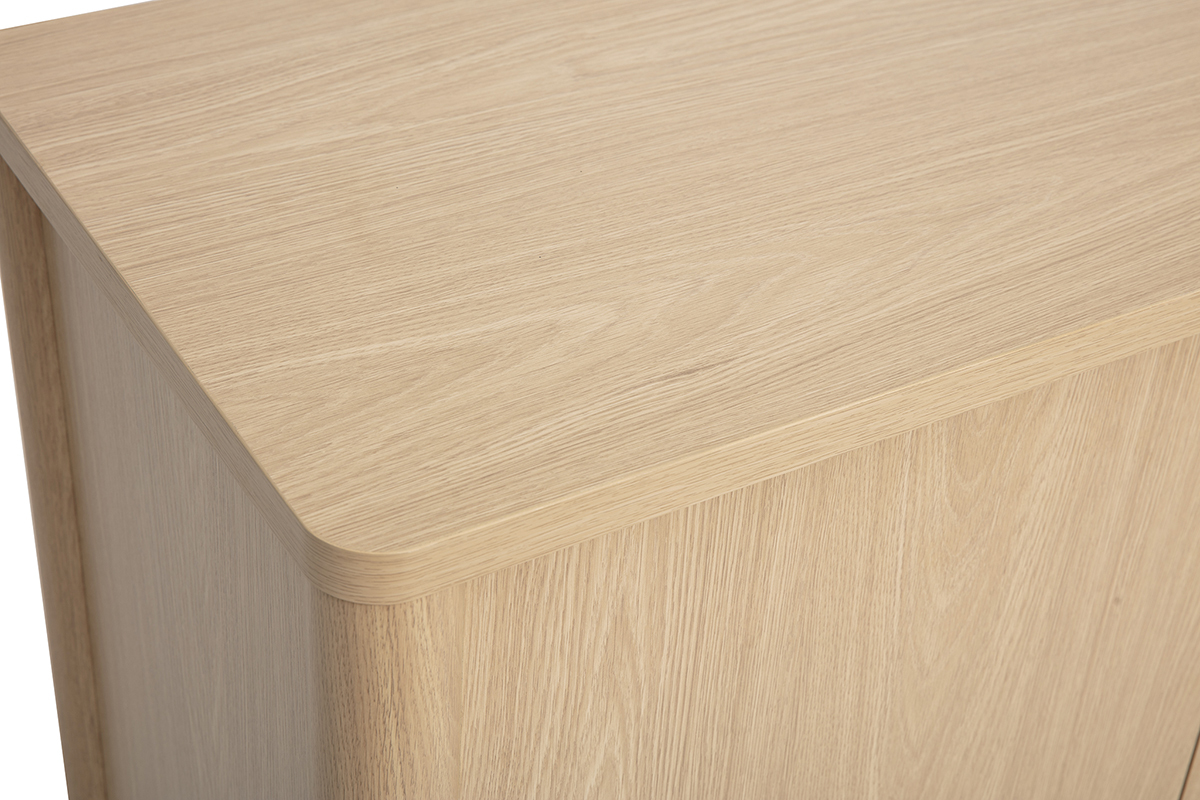 Dessus du buffet en bois clair ch�ne avec bords arrondis, vue en angle