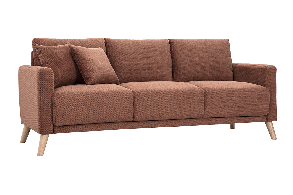 Canap� 3 places en tissu chenille brun avec pieds en bois clair, vue de trois quarts.