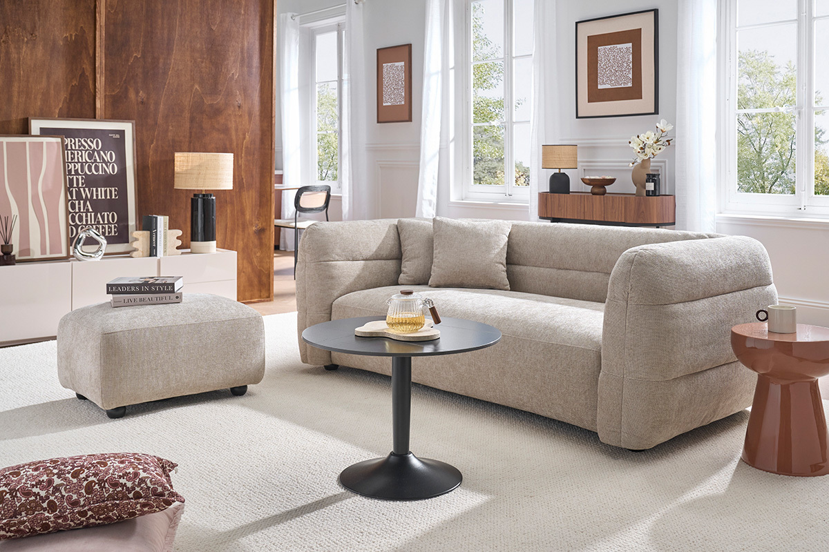 Canap� 3 places et repose pieds en tissu effet velours textur� beige JOYA