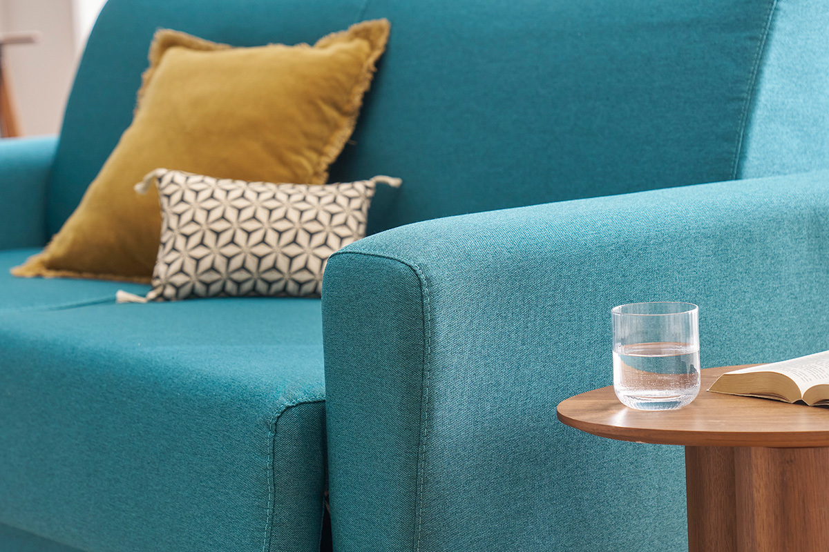 Canap convertible 3 places en tissu bleu canard et bois clair avec matelas L140 cm 13 cm GRAHAM