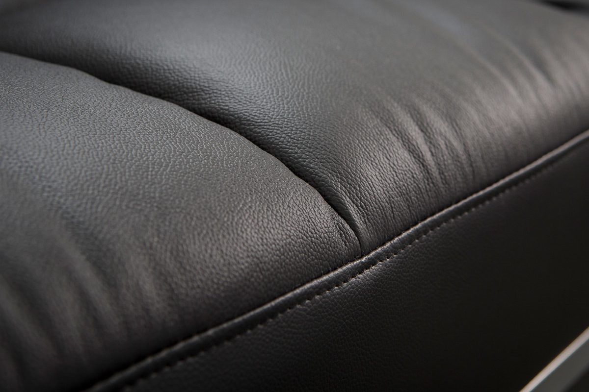 Canap� convertible cuir 3 places noir MANHATTAN - cuir de vache