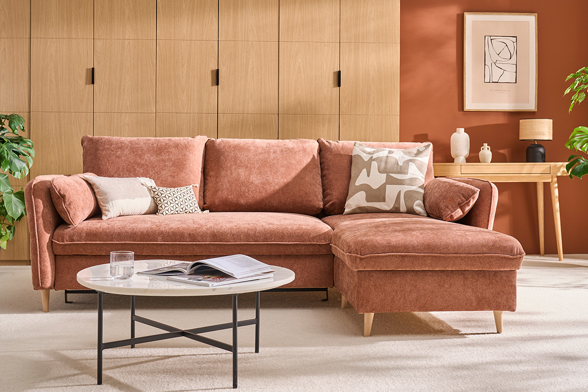 Canap d'angle convertible rversible avec coffre 3-4 places en tissu effet velours terre brle et bois clair DRISS