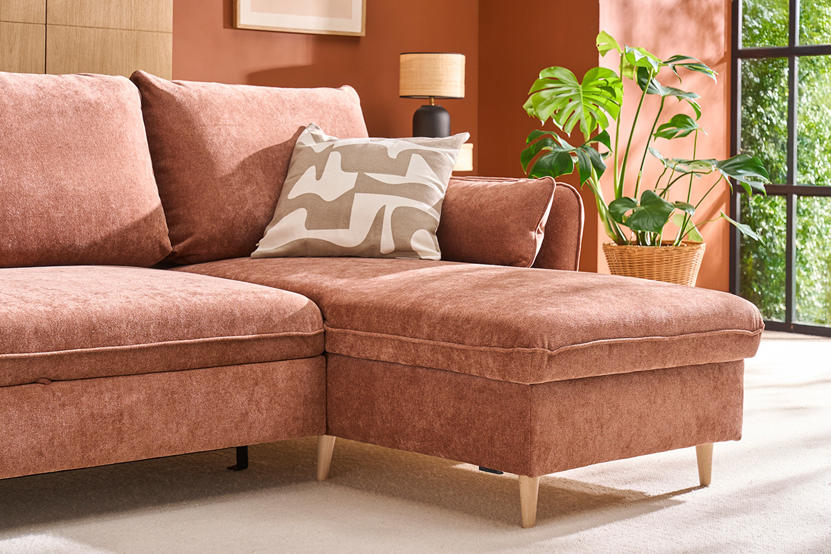 Canap d'angle convertible rversible avec coffre 3-4 places en tissu effet velours terre brle et bois clair DRISS