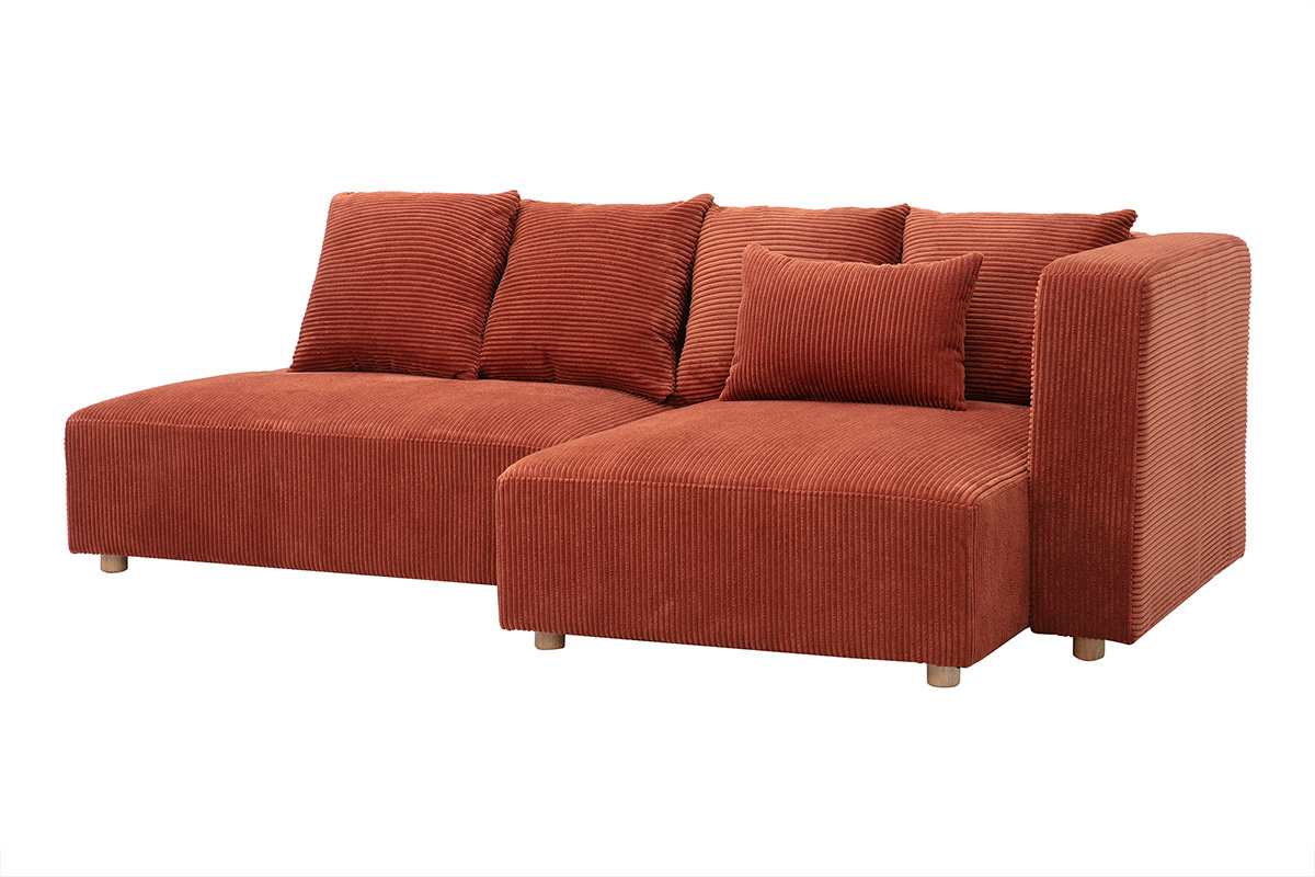 Canap� d'angle droit 3 places en tissu velours c�tel� terracotta avec coussins moelleux, vue de 3/4.
