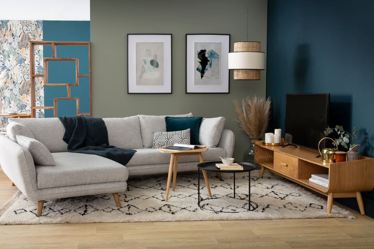 Canap� d'angle gauche scandinave 5 places en tissu bleu paon et bois clair CREEP