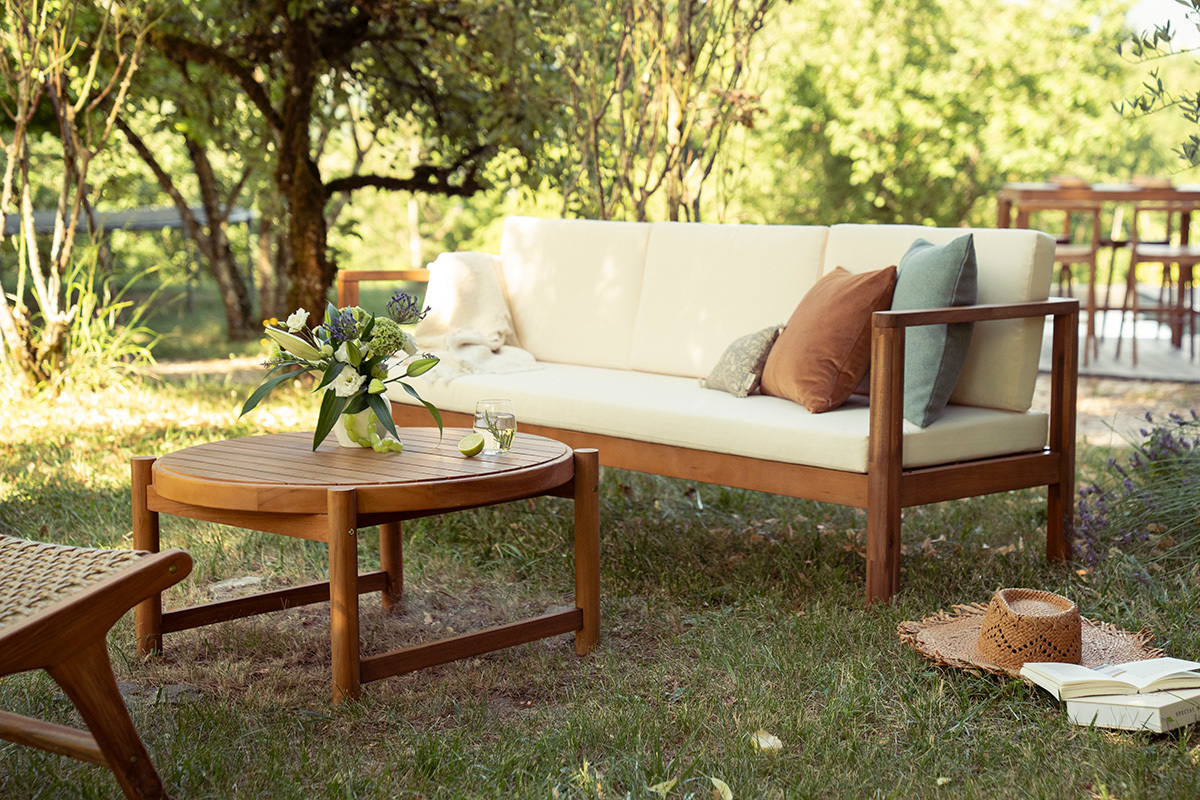 Canap� de jardin 3 places en bois massif et coussins d�houssables beige naturel L190 cm AKIS