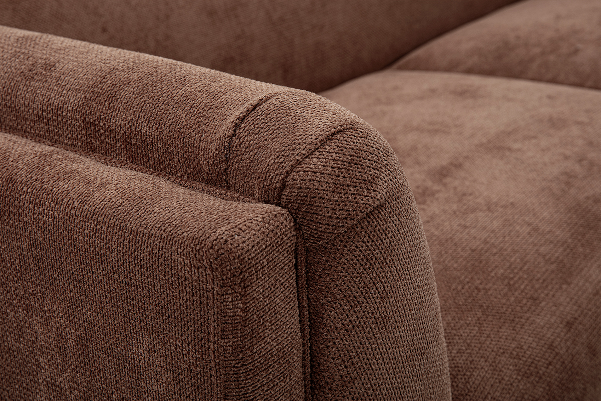 Gros plan sur le tissu chenille textur terre brle d'un canap.