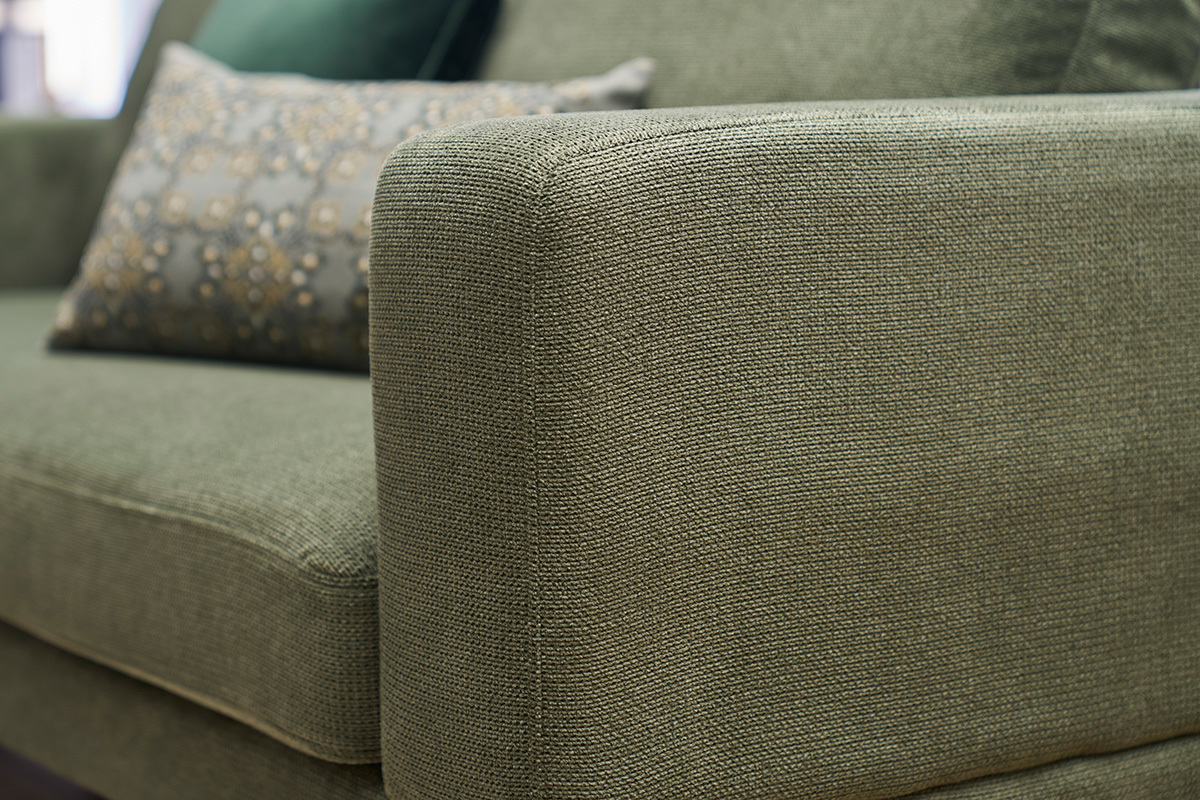 Canap design 3 places en tissu chenille vert kaki et mtal noir LENNON