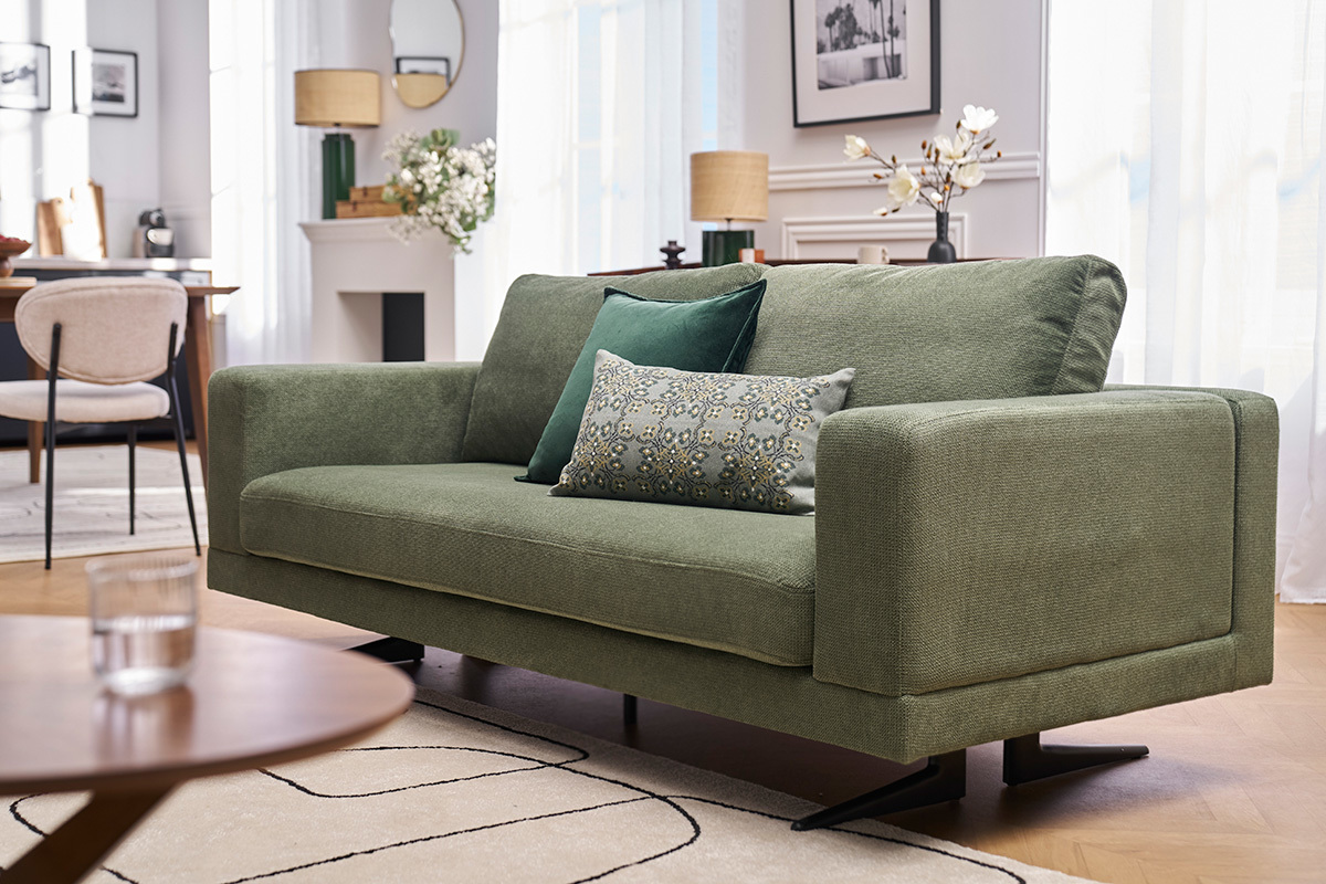 Canap design 3 places en tissu chenille vert kaki et mtal noir LENNON
