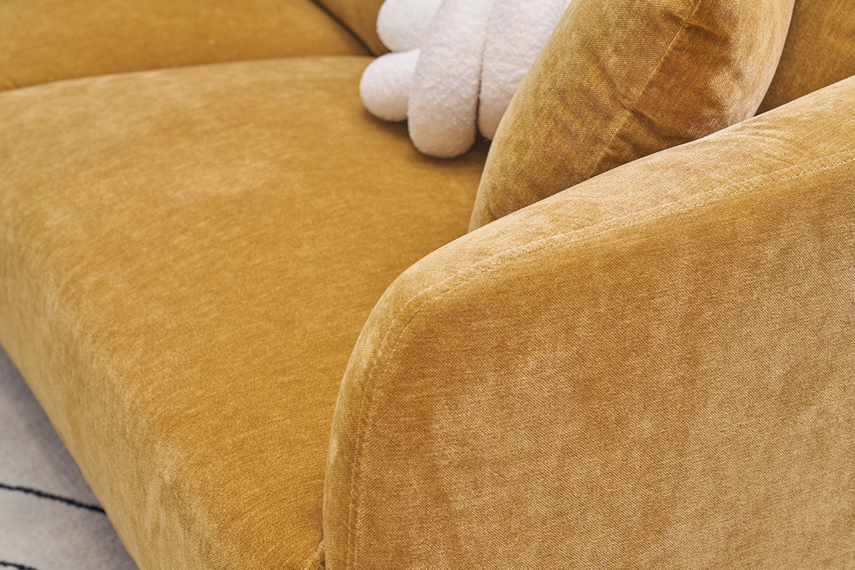 Canap design 3 places en tissu effet velours jaune curry et mtal noir JERRY