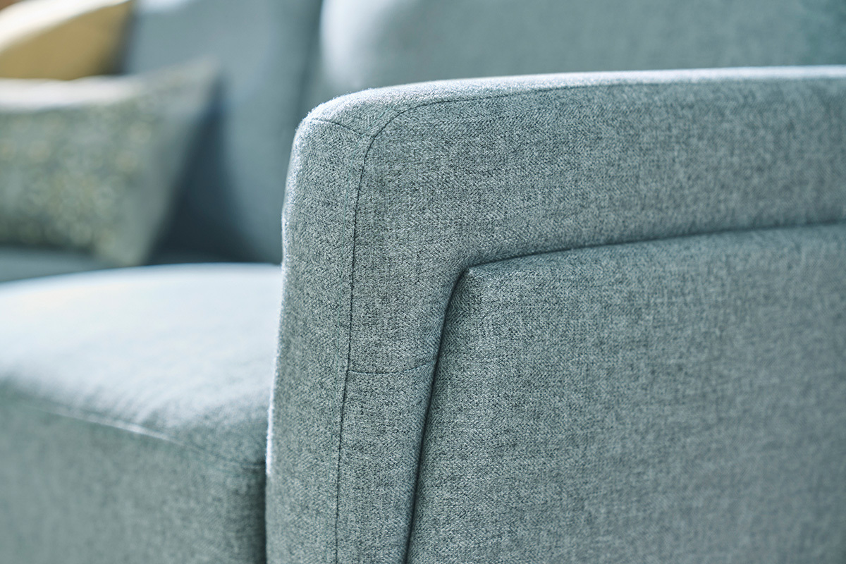 Canap design 3 places en tissu vert de gris et mtal noir MOSCO