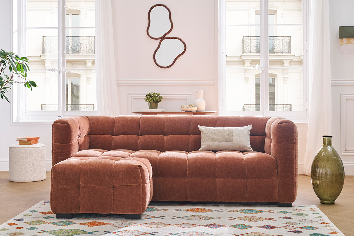 Canap design 3 places et repose-pieds en tissu effet velours terre brle CORTO