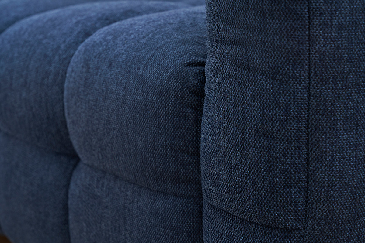 Canap design 3 places et repose-pieds en tissu effet velours textur bleu fonc CORTO