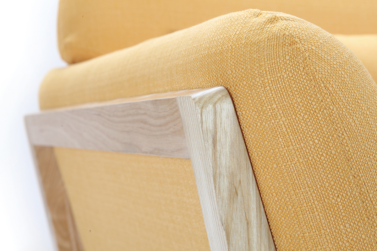 Canap scandinave 3 places jaune pieds bois YOKO