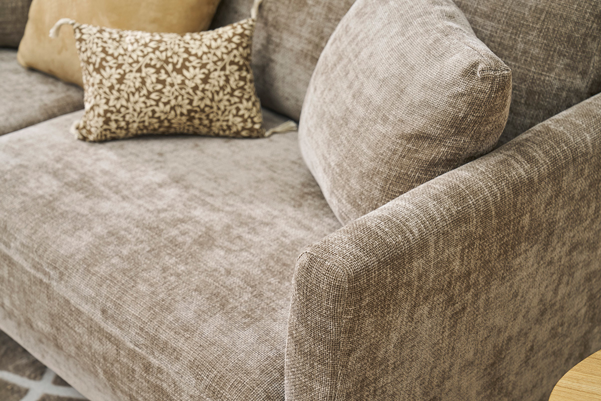 Canap scandinave dhoussable 3 places en tissu effet velours textur taupe et bois clair OSLO