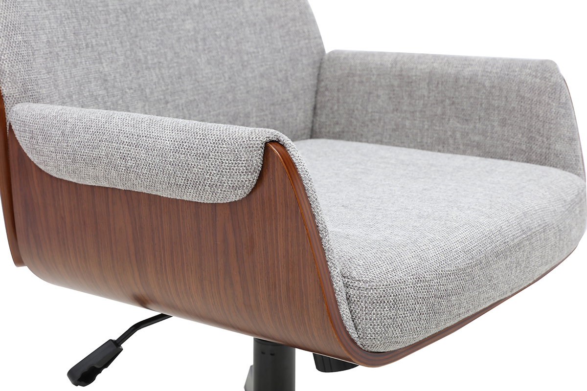 Chaise de bureau RIKKI en tissu velours gris avec structure en bois fonc�, vue de pr�s.
