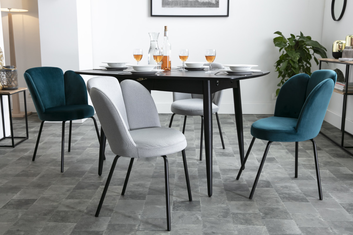 Chaise design en tissu gris clair FLOS