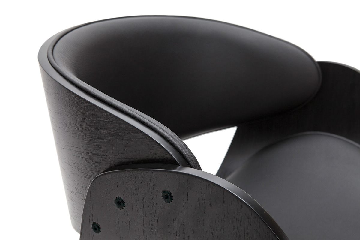 Chaise design noire BENT en bois et polyurthane, vue de dtail.