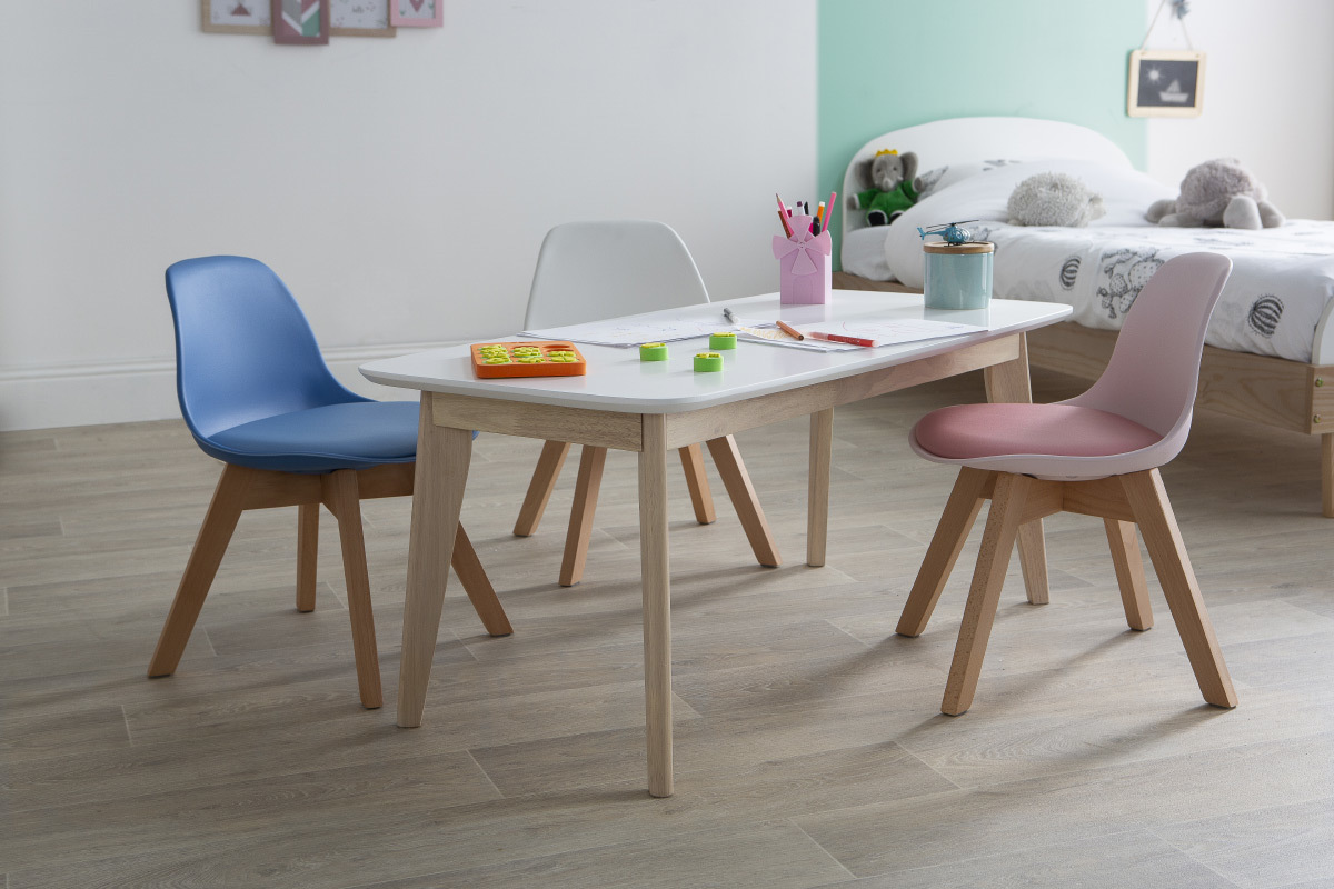 Chaise enfant rose avec pieds bois BABY PAULINE