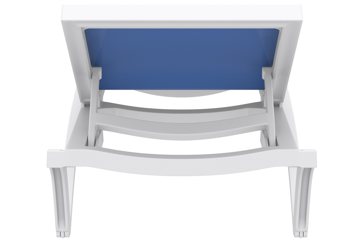 Chaise longue bleue et blanche � roulettes CORAIL