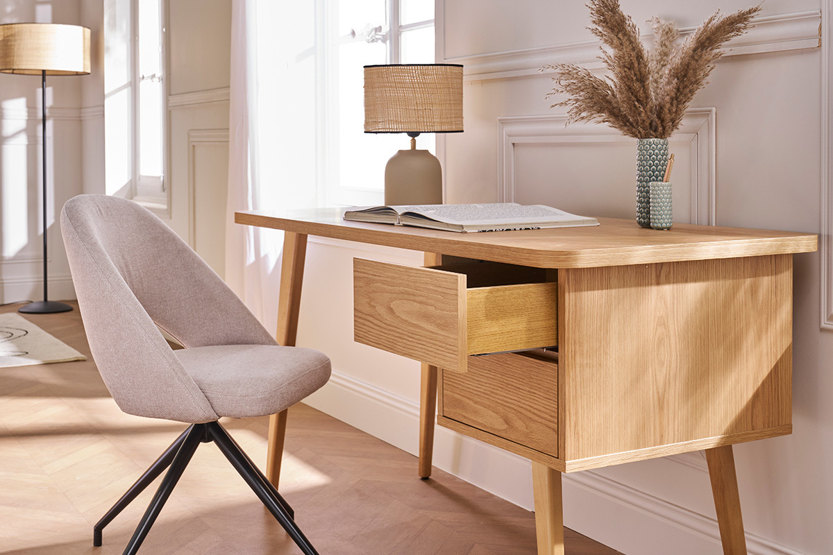 Chaise pivotante 360� en tissu effet velours textur� beige et m�tal noir COSETTE