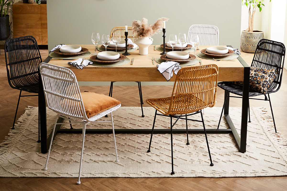 Chaises blanches en rotin et m�tal (lot de 2) MALACCA