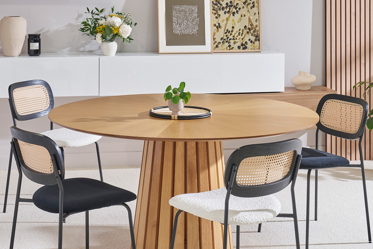 Chaises design en tissu effet laine boucle blanc, mtal noir et cannage rotin (lot de 2) MIRANDA