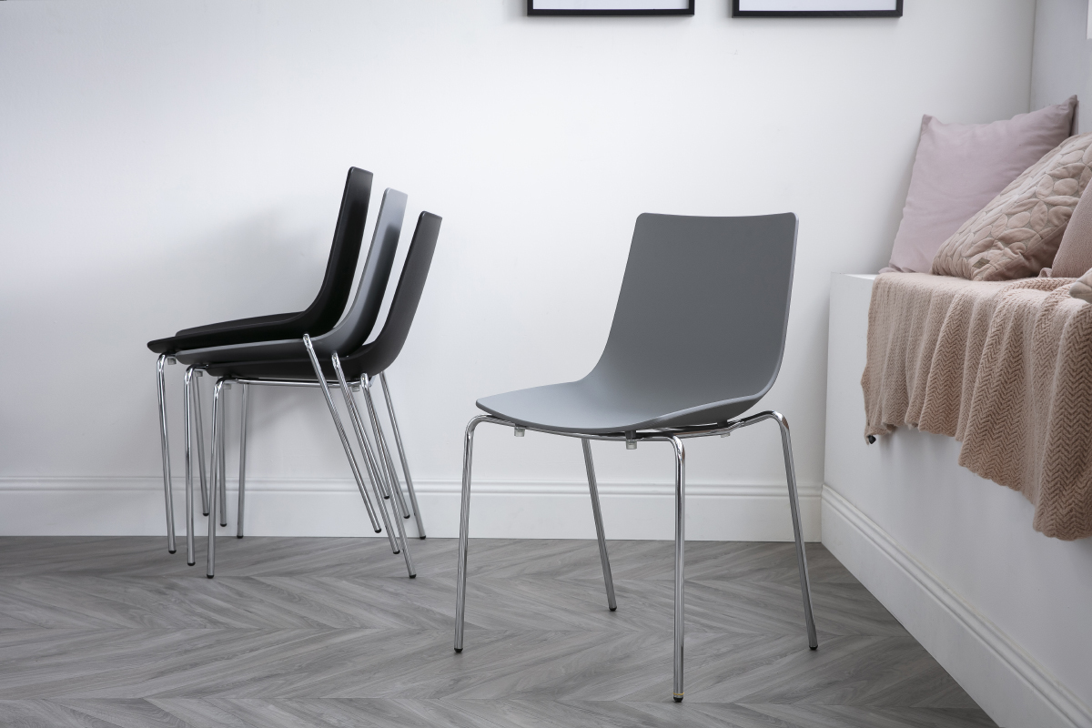Chaises design grises empilables avec pieds en m�tal (lot de 2) CELEBRATION