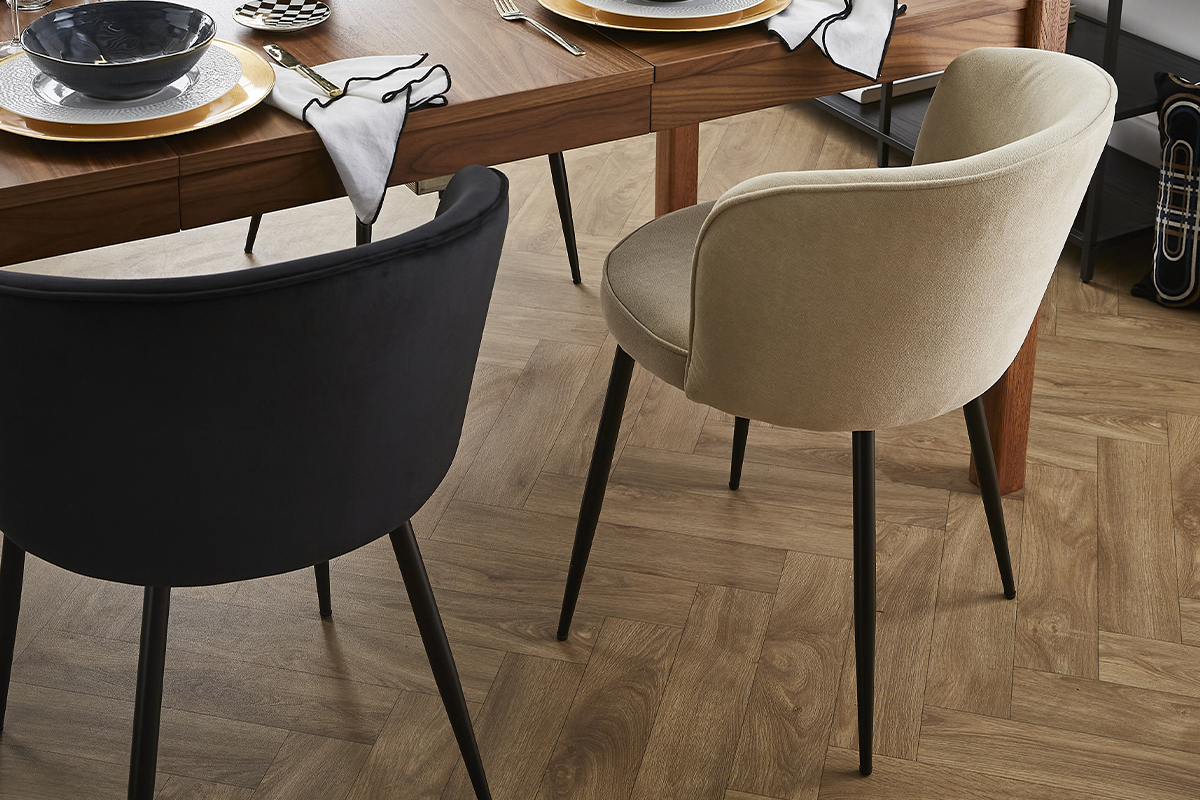 Chaises design noires en tissu velours et mtal (lot de 2) SERIF