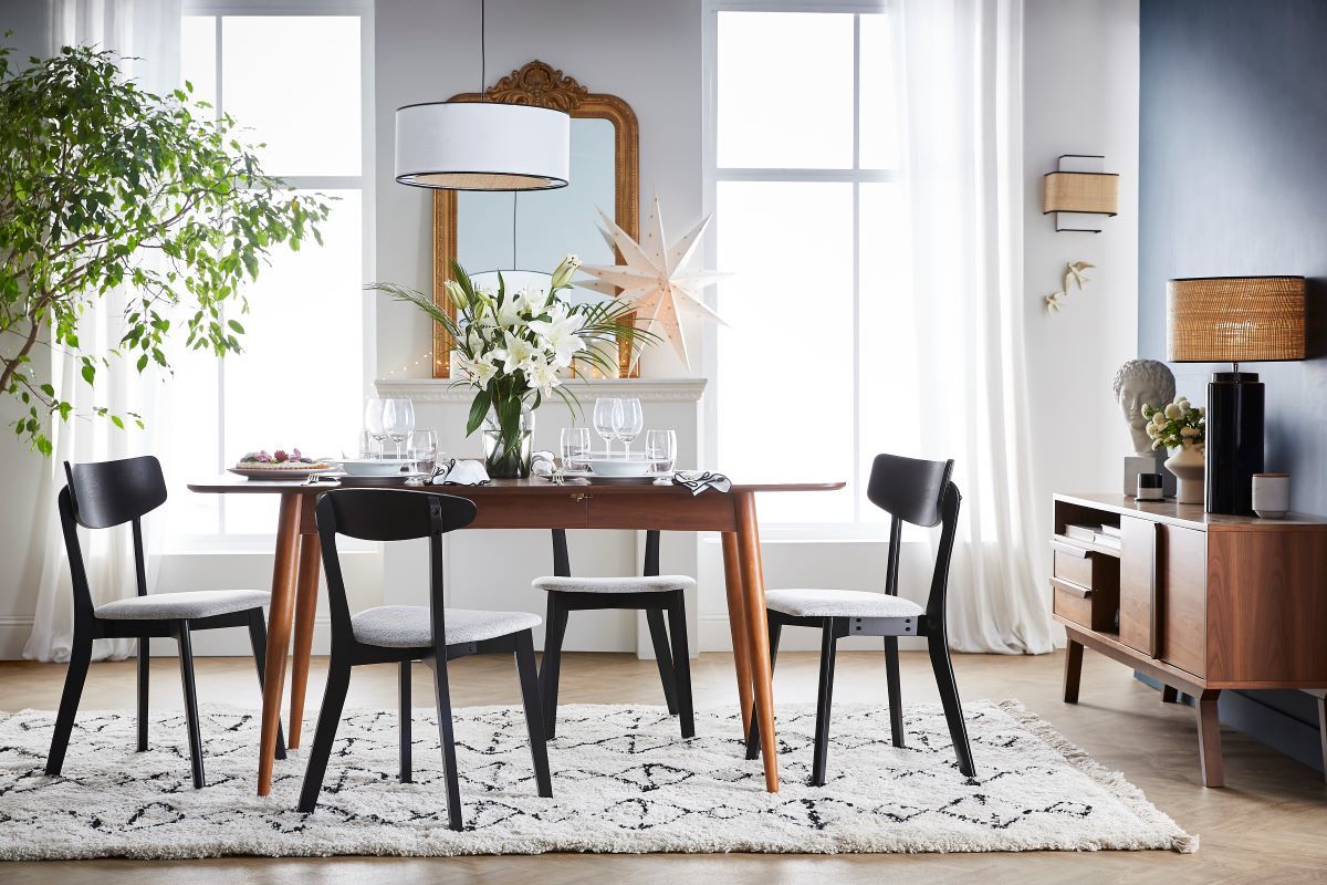 Chaises en bois noir et tissu gris clair (lot de 2) APRIL