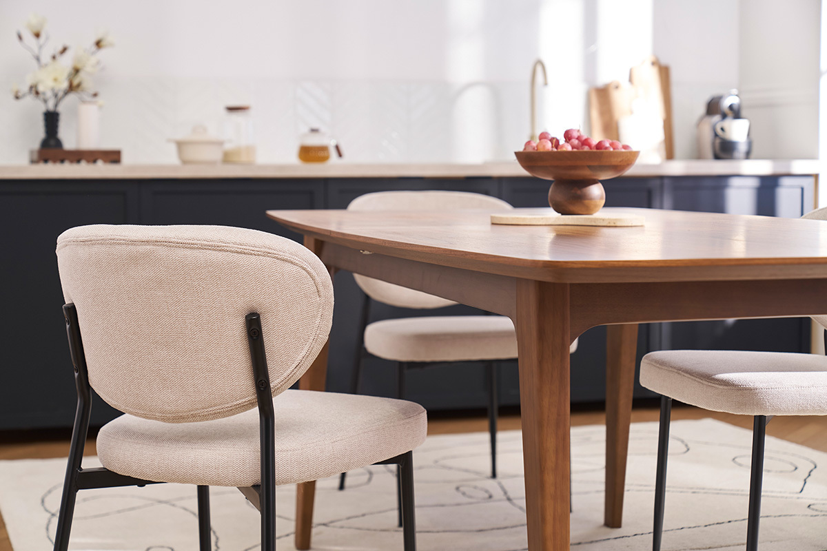 Chaises en tissu effet velours textur beige et mtal noir (lot de 2) BREKA