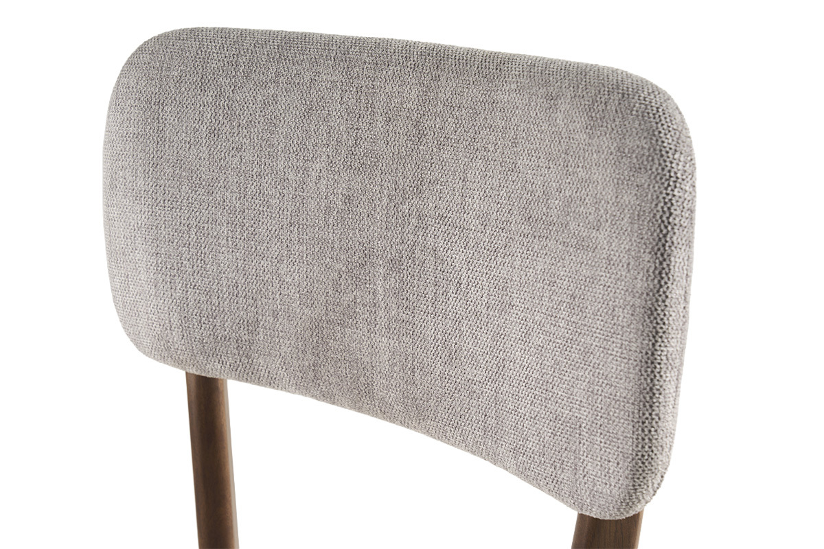 Dossier de chaise en tissu gris effet velours textur�, vue de pr�s.