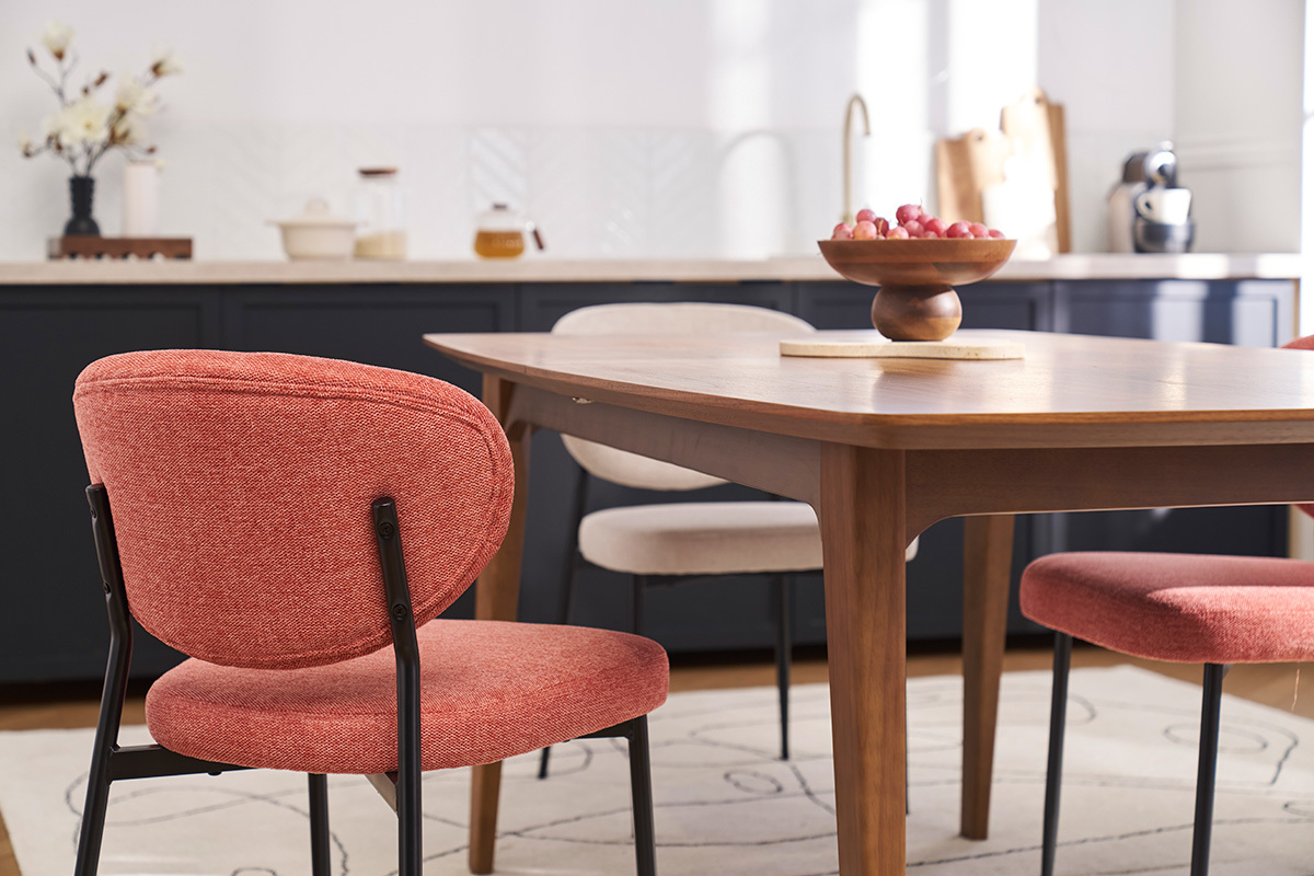 Chaises en tissu effet velours textur terracotta et mtal noir (lot de 2) BREKA