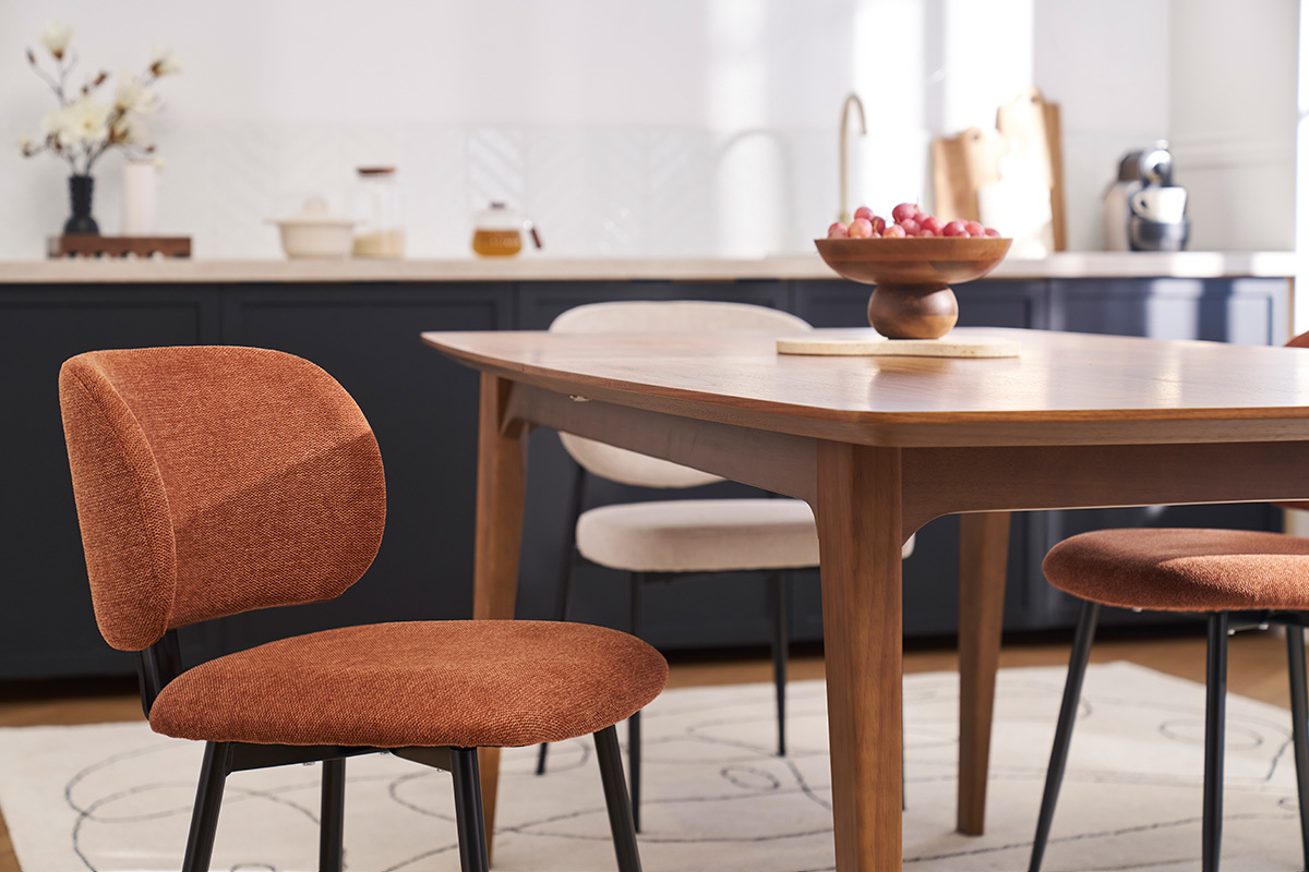 Chaises en tissu effet velours textur terre brle et mtal noir (lot de 2) ATRIUM