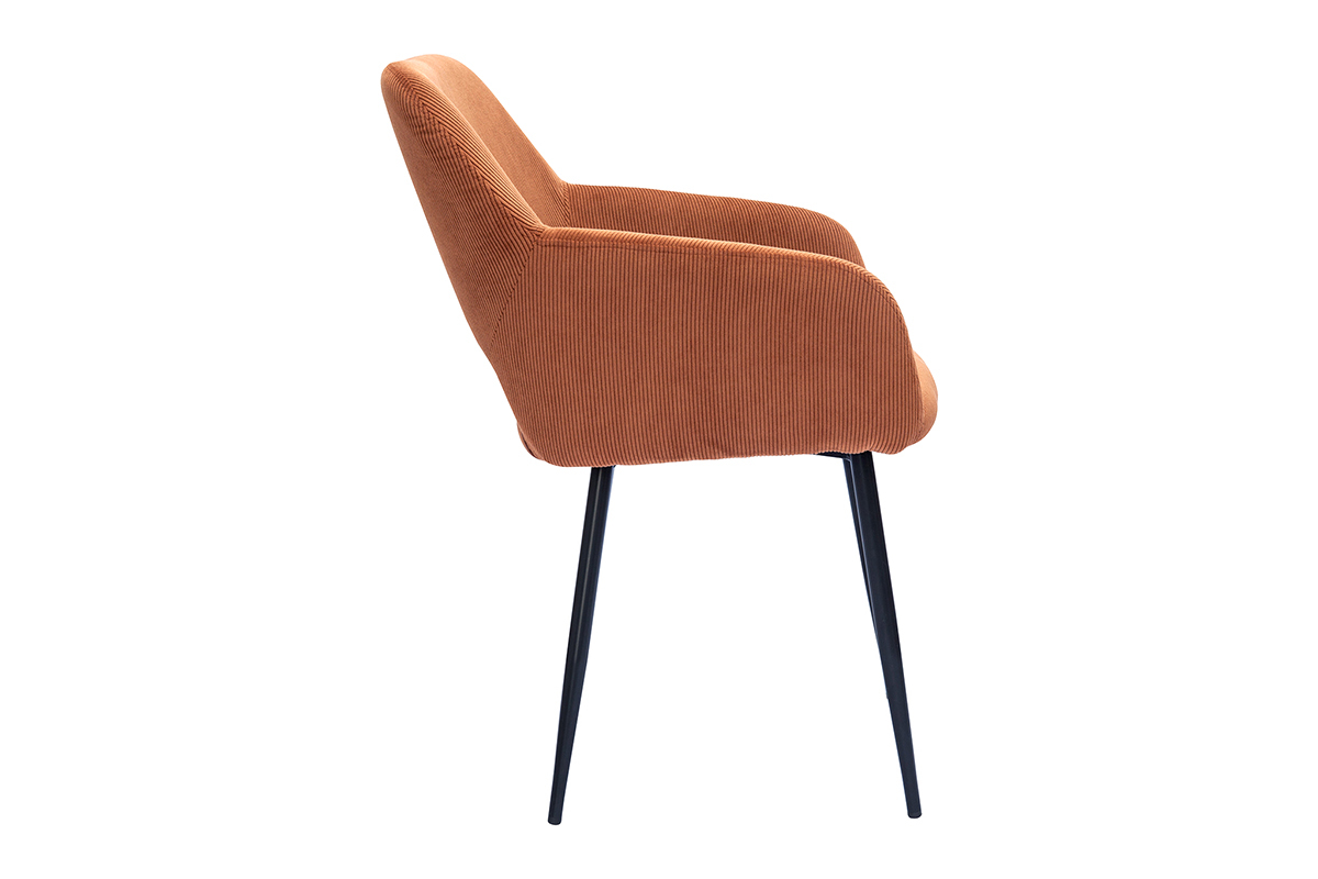 Chaise en velours ctel terre brle, vue de ct, pitement mtal noir.