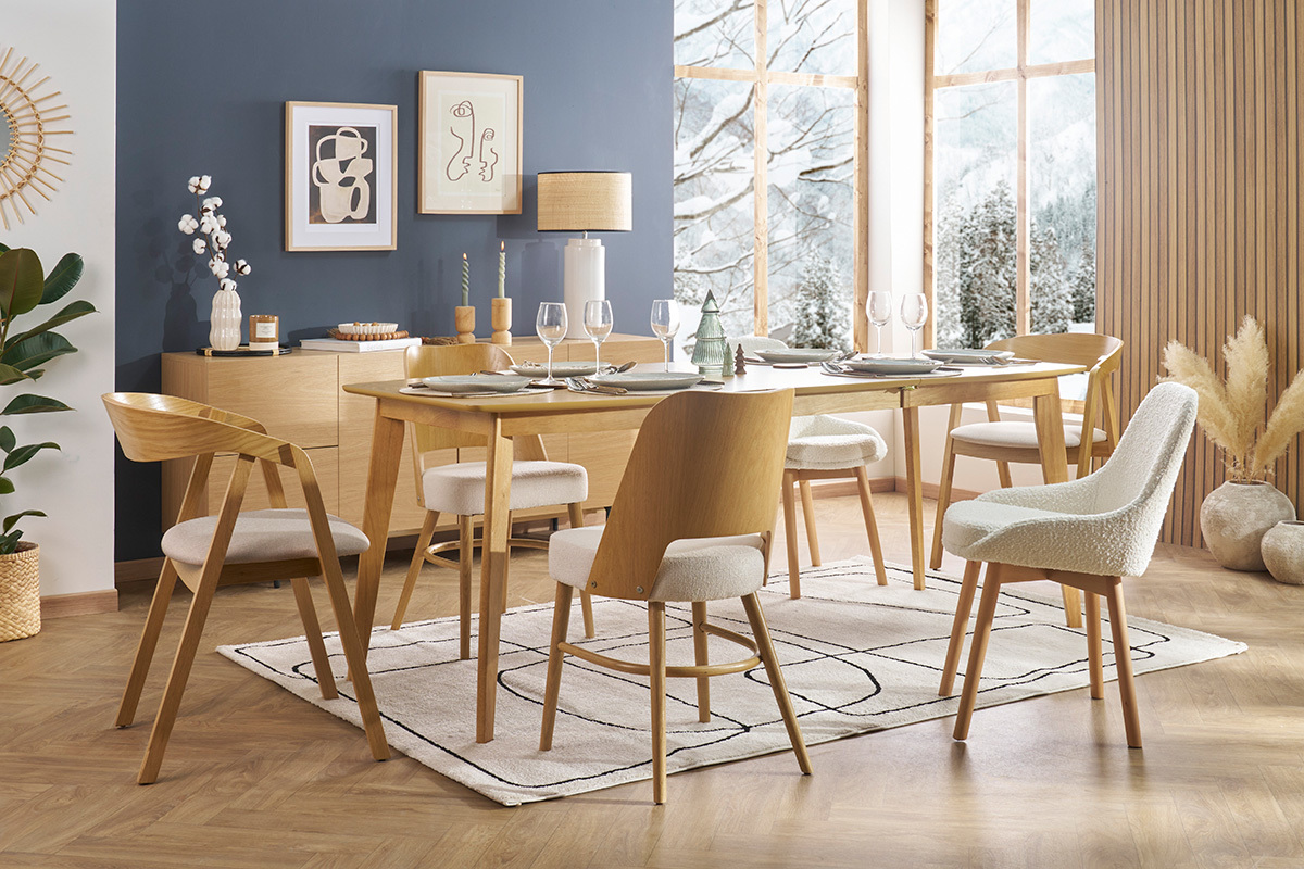 Chaises scandinaves en bois clair ch�ne et tissu effet laine boucl�e blanc cass� (lot de 2) EDITO