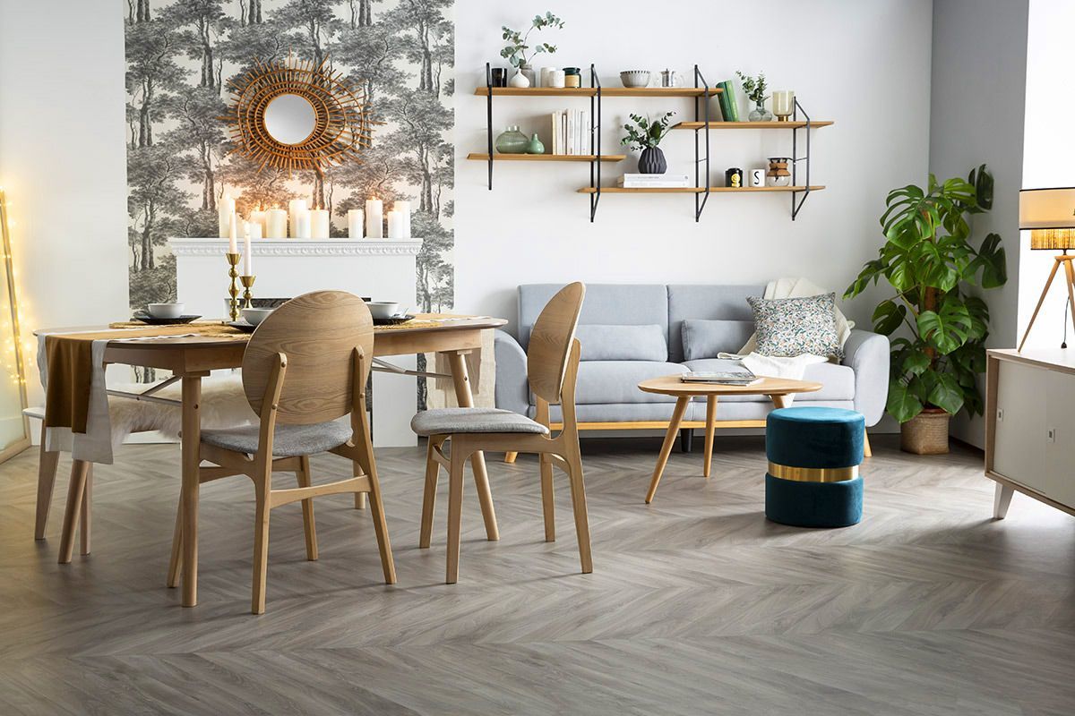 chaises-scandinaves-en-bois-clair-et-tissu-gris-clair-lot-de-2-elton
