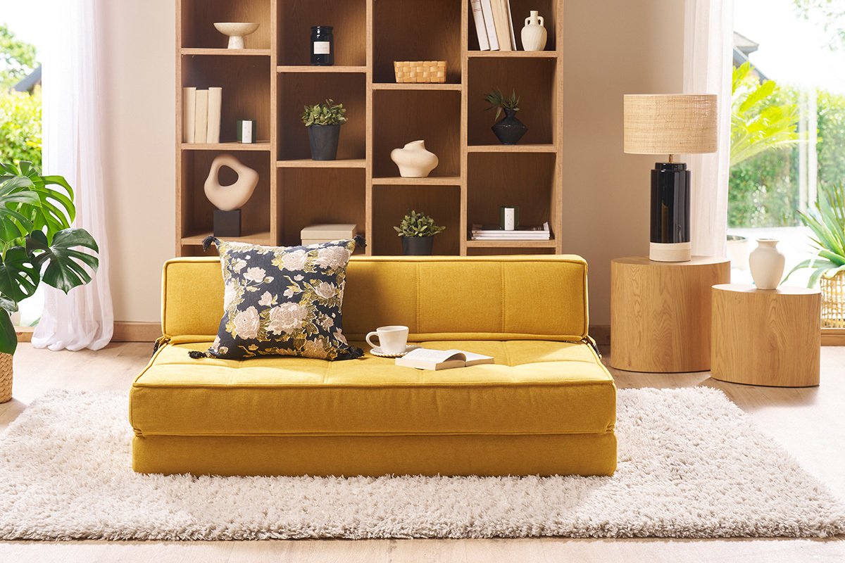 Chauffeuse 2 places convertible en tissu effet velours jaune moutarde KATY