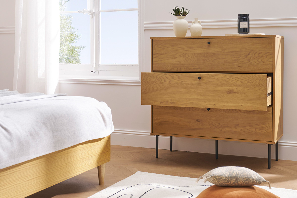 Commode finition bois clair chne et pieds mtal noir 3 tiroirs L100 cm PERNELLE