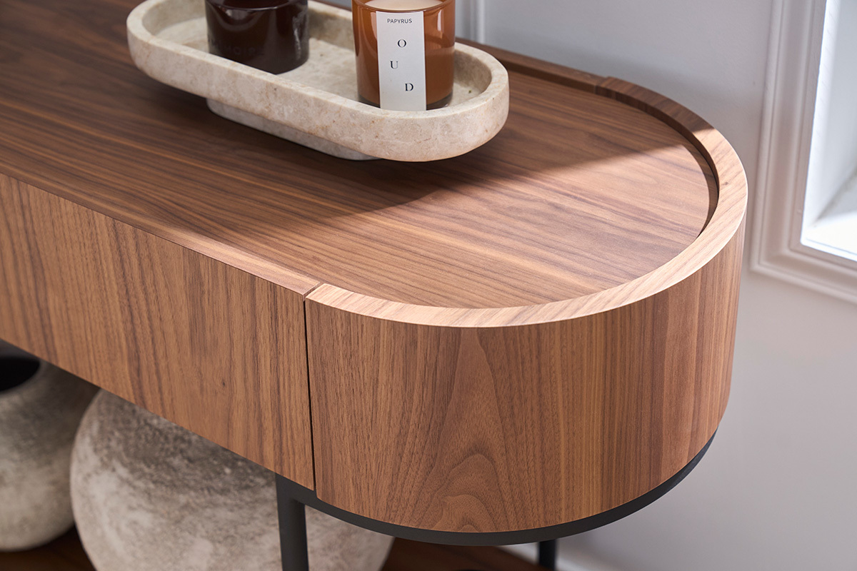 Console design avec tiroirs en bois fonc� noyer et m�tal noir L110 cm SKYE