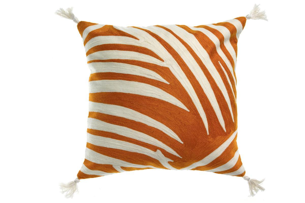 Coussin brod� en coton avec pompons orange 45 x 45 cm ZEBRA